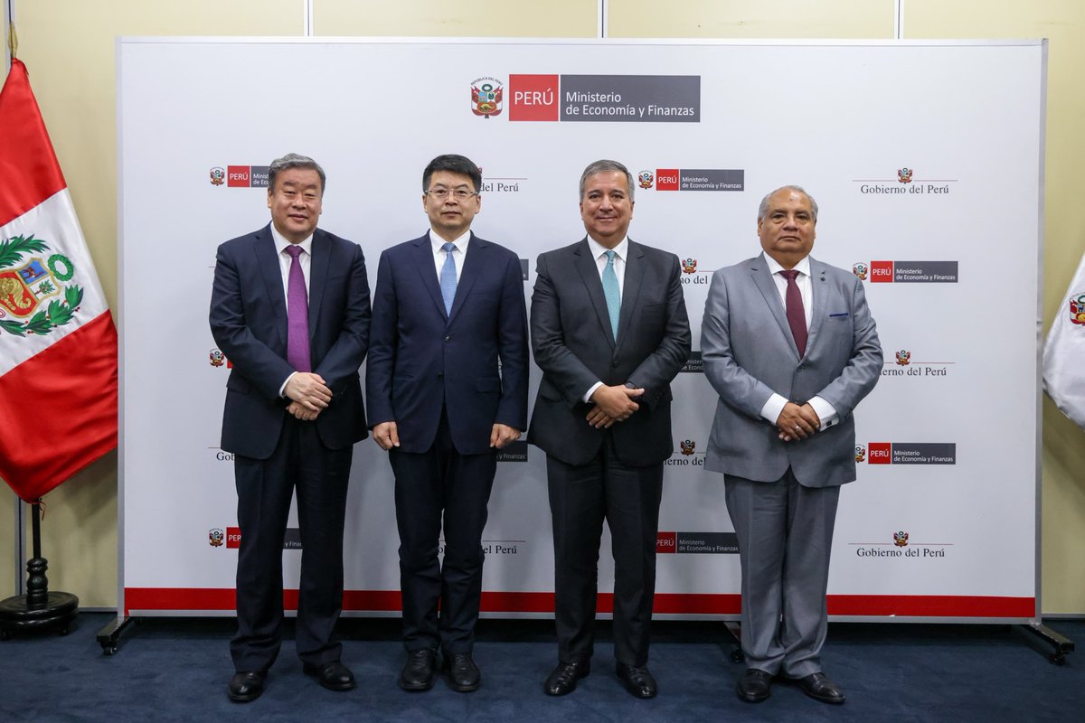 Perú propone alianza con Brasil y China para impulsar tren bioceánico hacia el megapuerto de Chancay