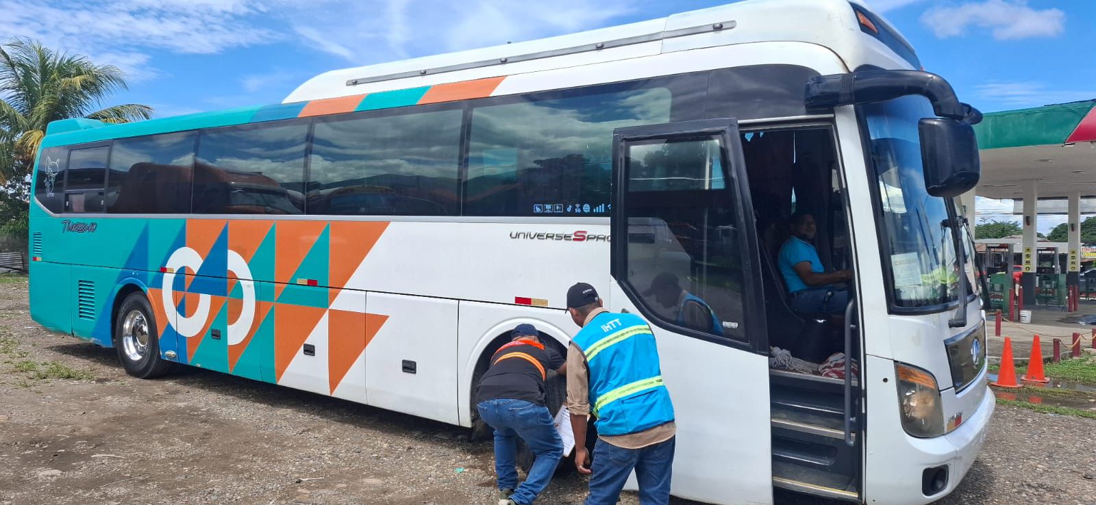 COPECO y el IHTT refuerzan seguridad en transporte previo a la Semana Morazánica 2025