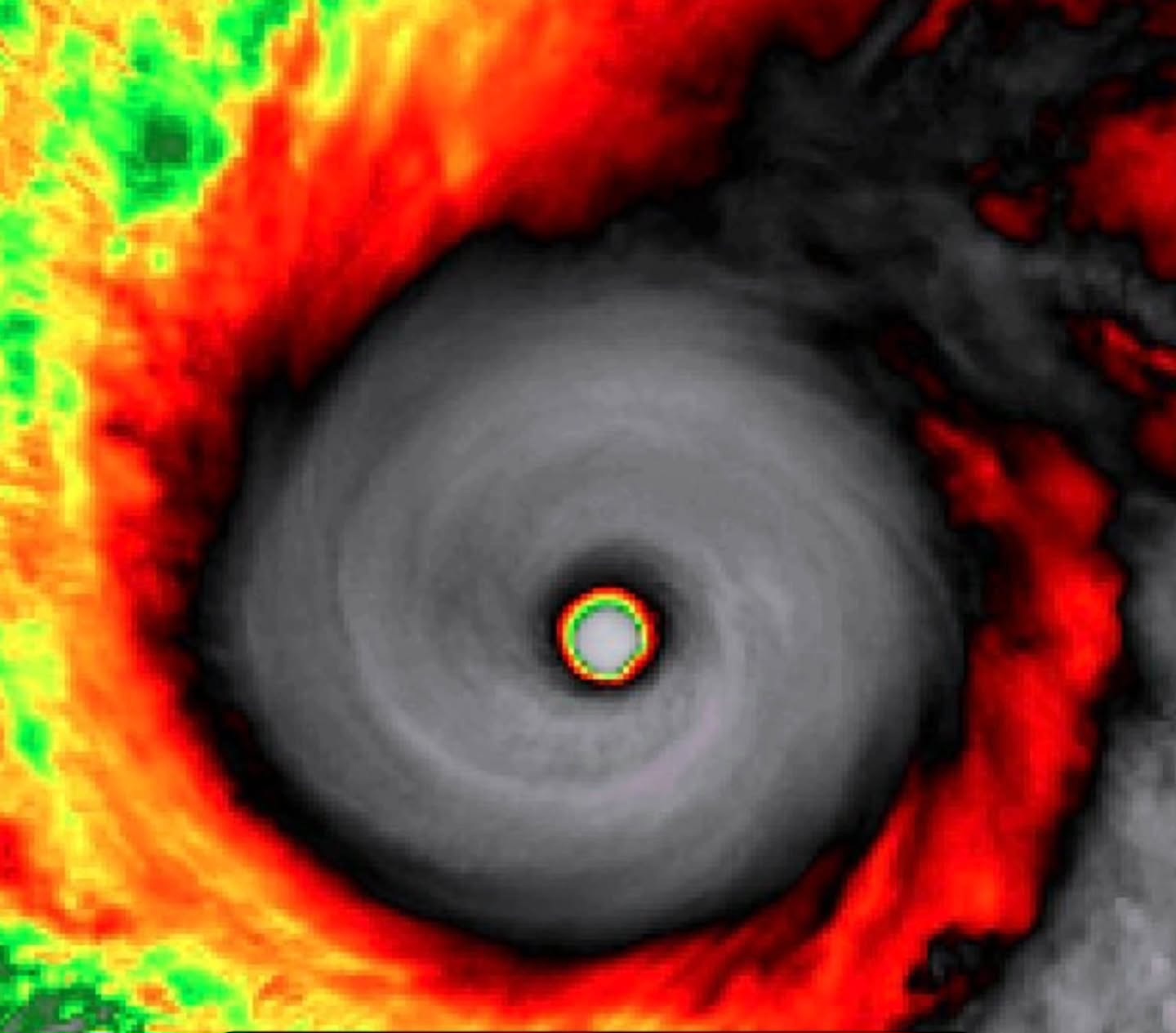 Alerta máxima en Jamaica: Huracán Melissa se convierte en categoría 5