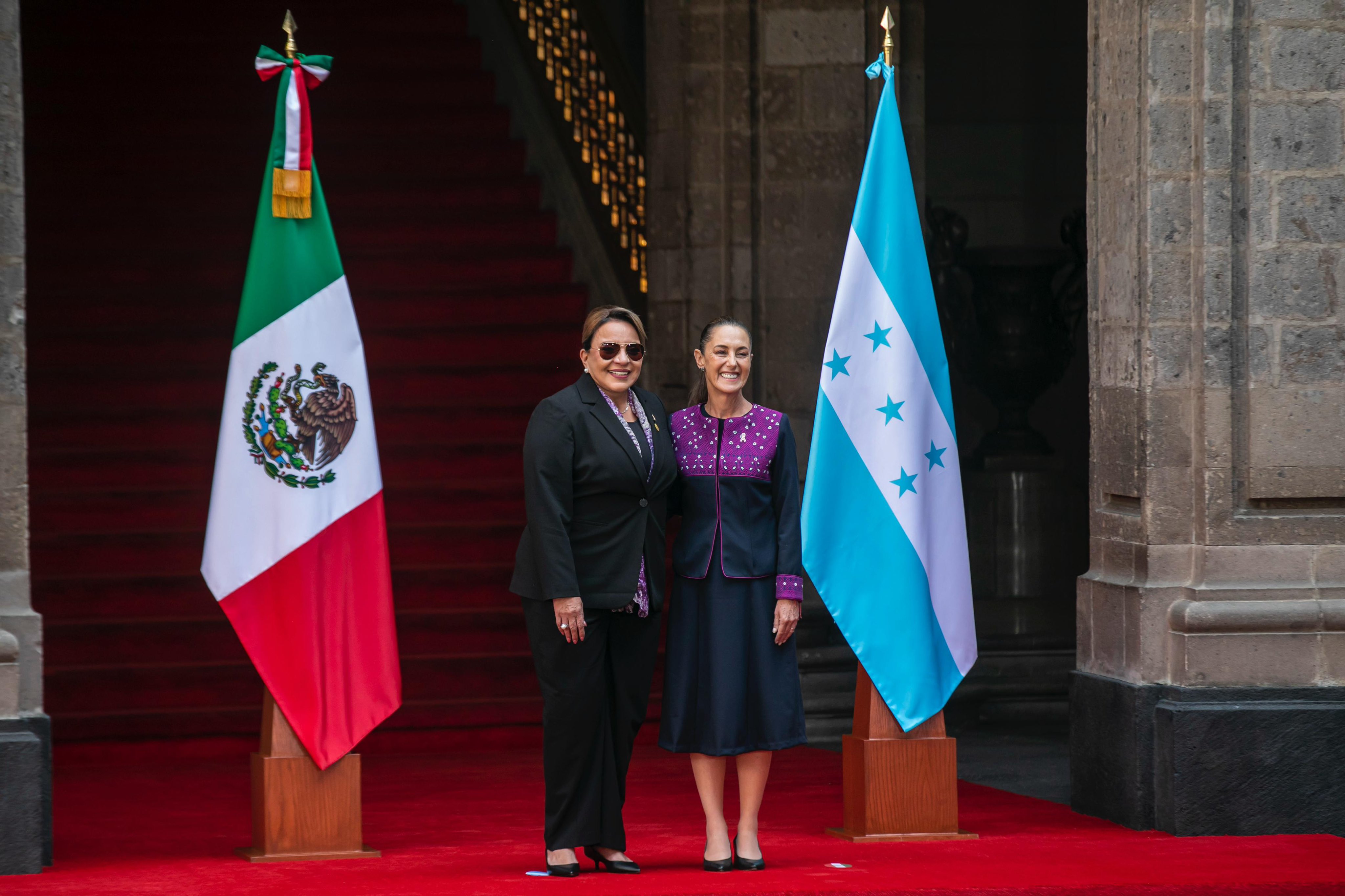 México: Presidentas Xiomara Castro y Claudia Sheinbaum amplían cooperación en energía, migración y juventud