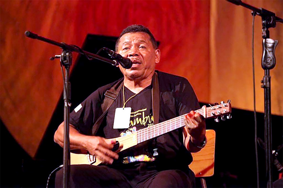 Ha muerto el canta autor Mario de Mezapa, una voz de música popular comprometida.