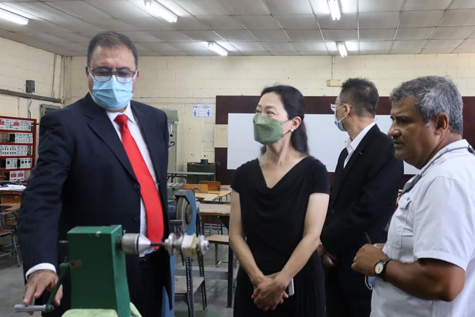 Delegación de China Taiwán visita las instalaciones de INFOP para potenciar el idioma chino Mandarín