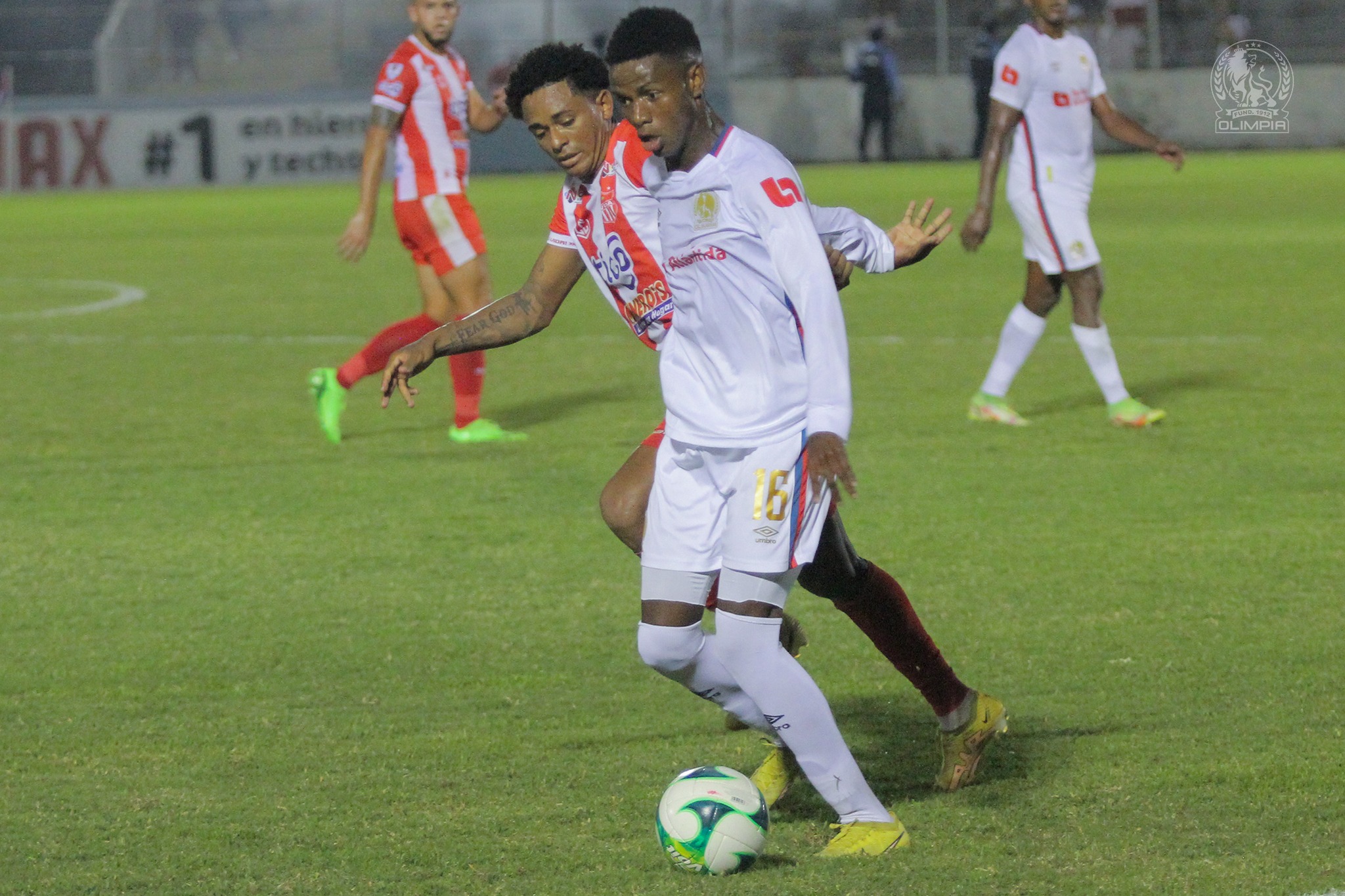 Olimpia y Lobos de la mano en la cima del torneo Clausura