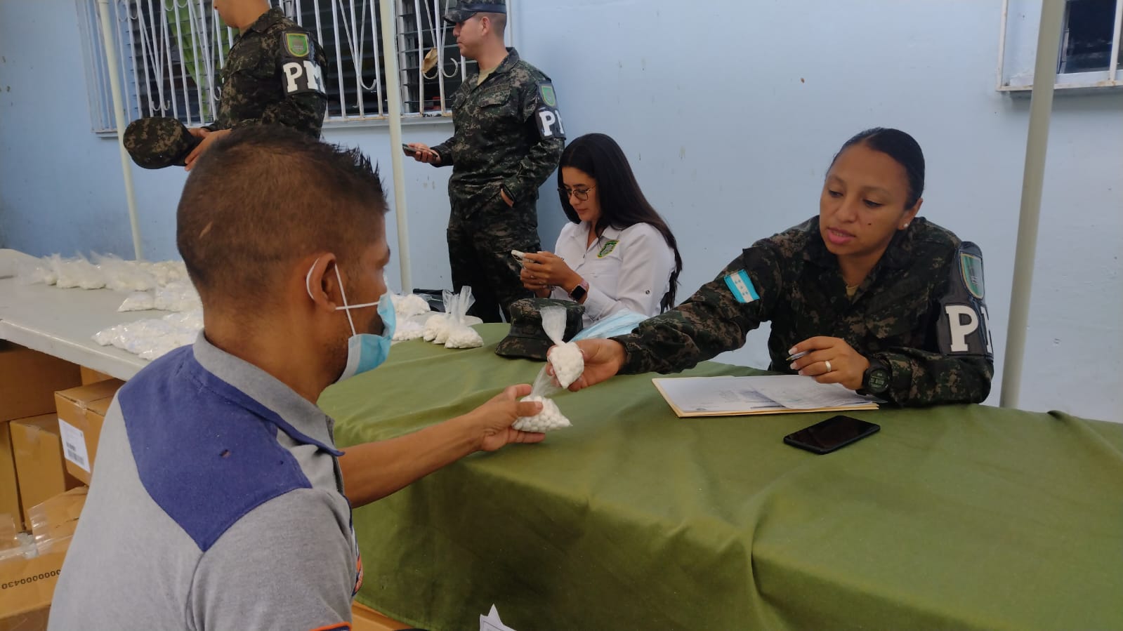 Región de Salud de Comayagua y Policía Militar del Orden Público entregaron...