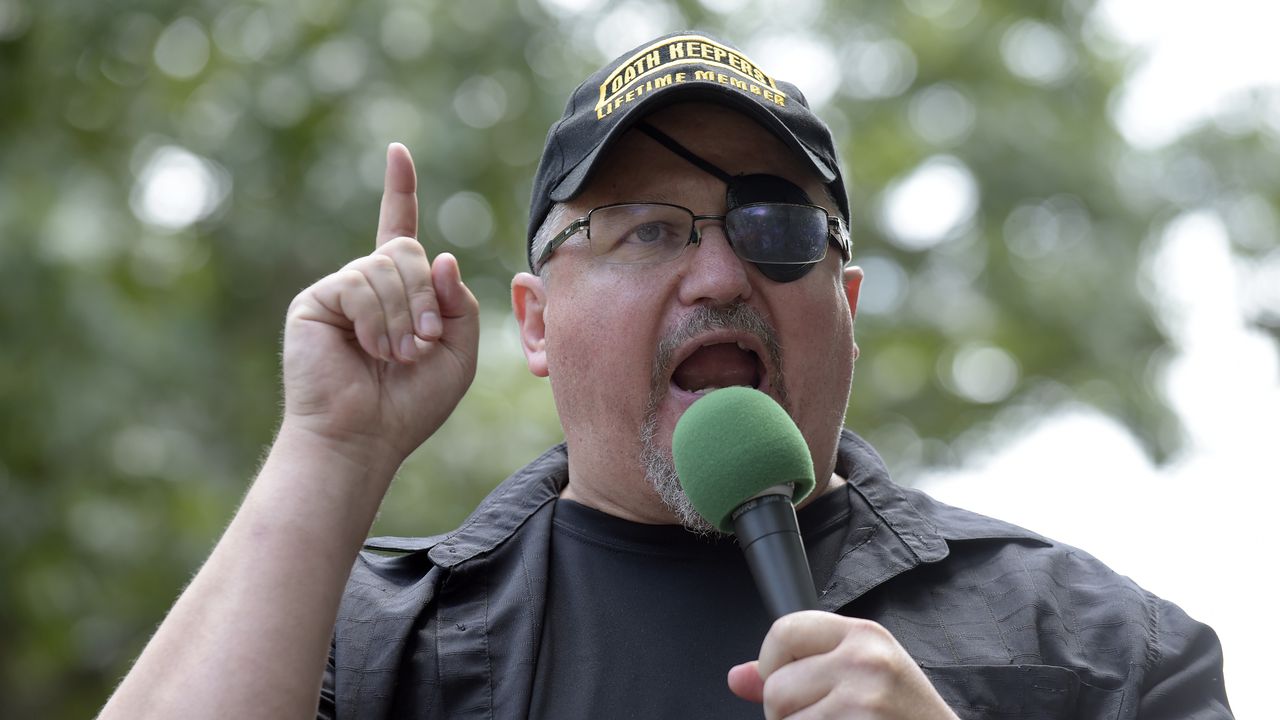 Declaran culpable por asalto al Capitolio de Estados Unidos a líder ultraderechista fanático de Do...