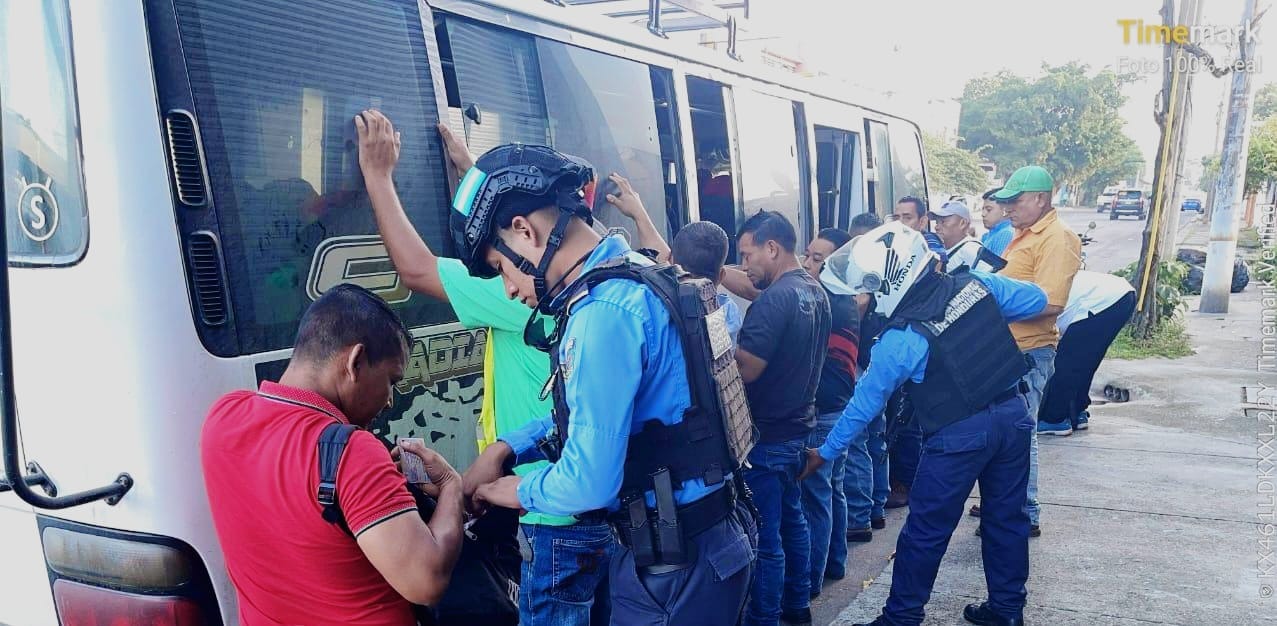 Despliegue motorizado refuerza operatividad policial contra el crimen en SPS