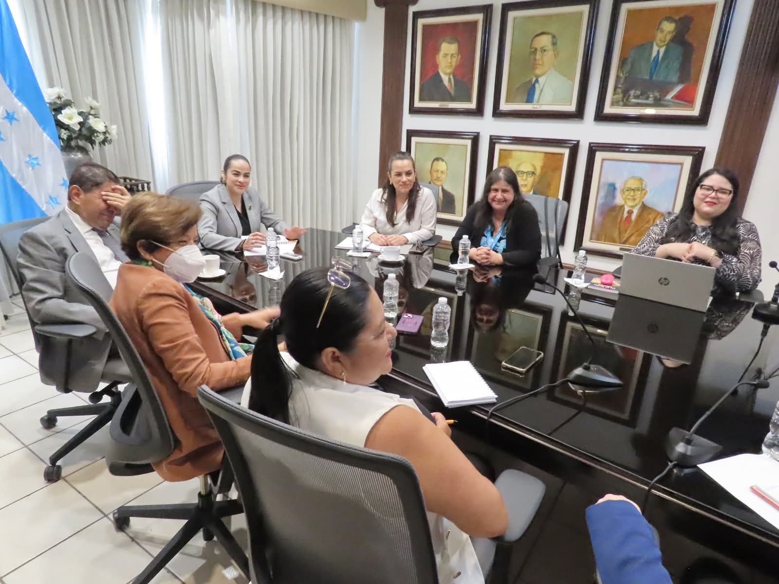 Poder Judicial de Honduras a través de la Sala de lo Civil sostuvo reunión con representantes de la CNBS
