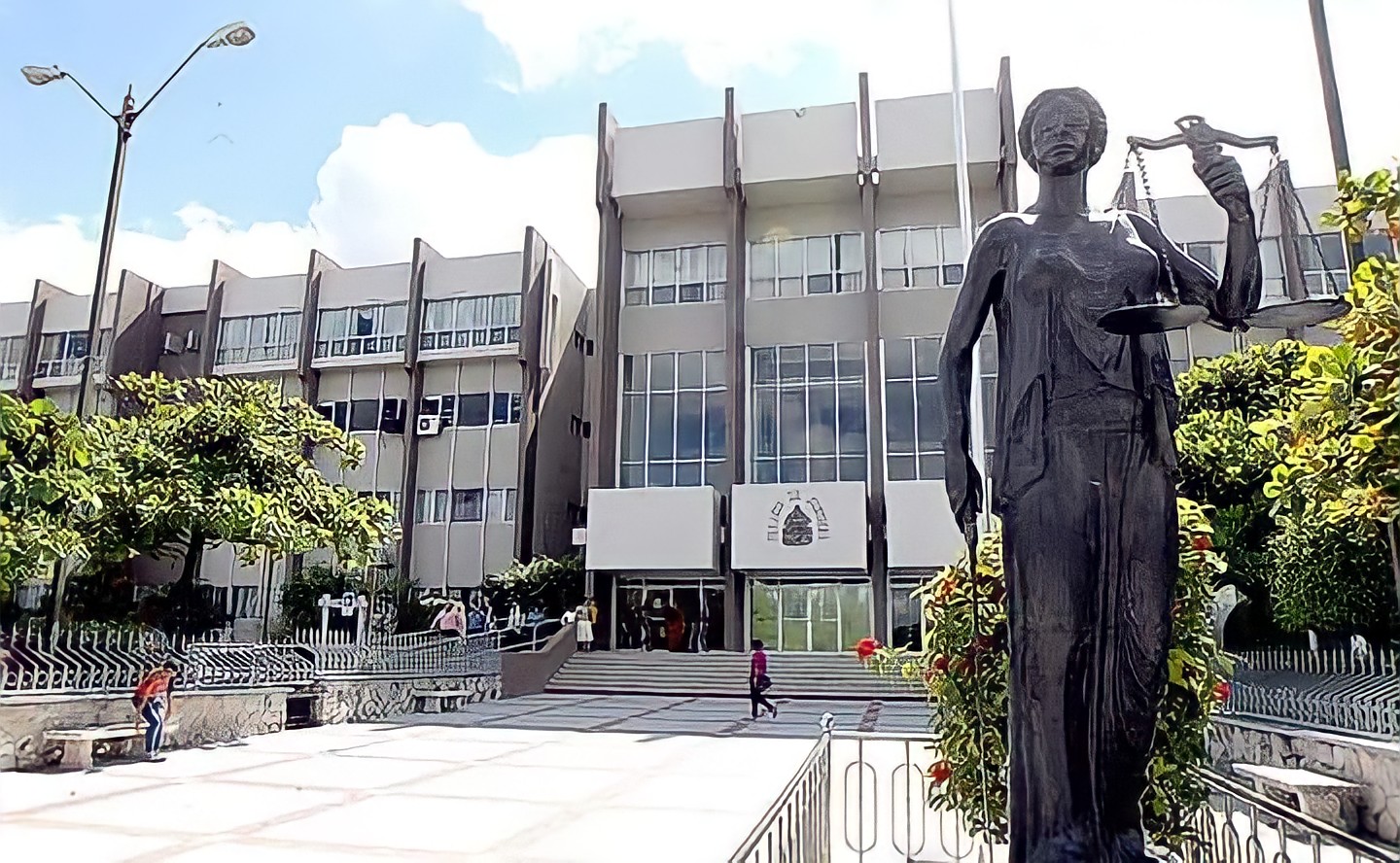 Poder Judicial rechaza ataques misóginos y falsos de Salvador Nasralla contra juezas