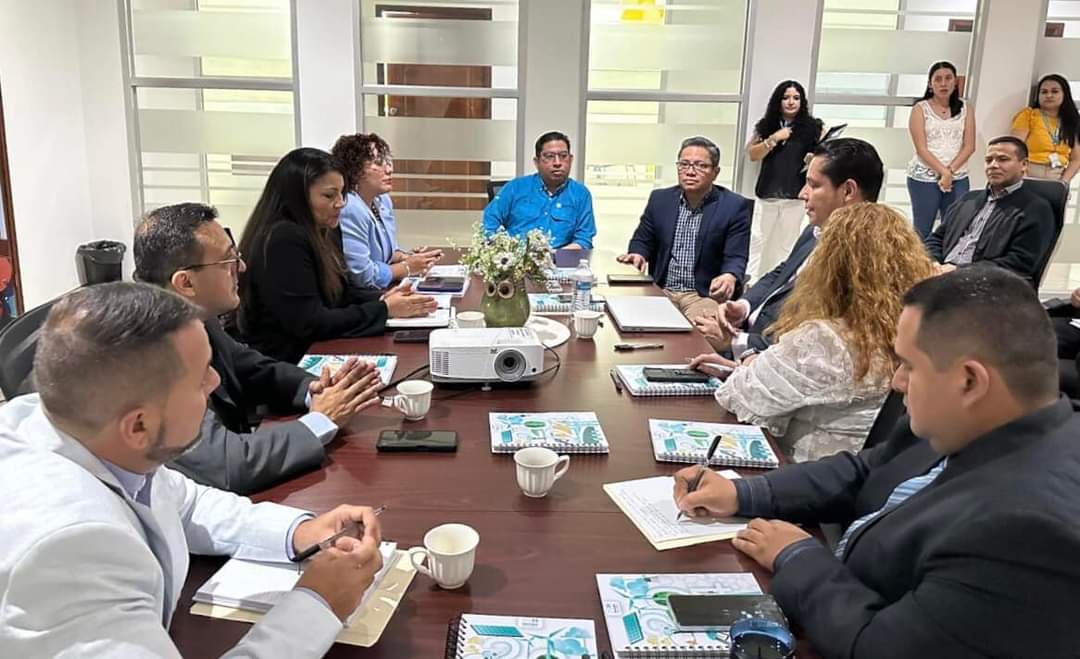 Secretario de Energía y empresa Petróleos de Venezuela intercambian experiencias para el fortalecimiento del sector energético