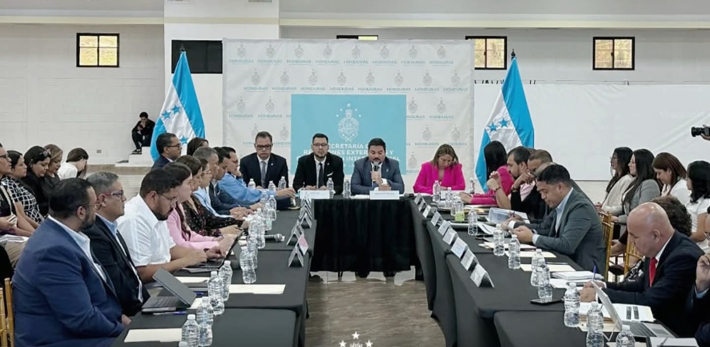 Consejo de Gobernanza Migratoria acuerda nuevas medidas a favor de hondureños en EE.UU.
