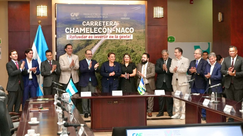 Con presencia de la presidenta Xiomara Castro, CAF otorga $160 millones para modernizar carretera Chamelecón -Naco