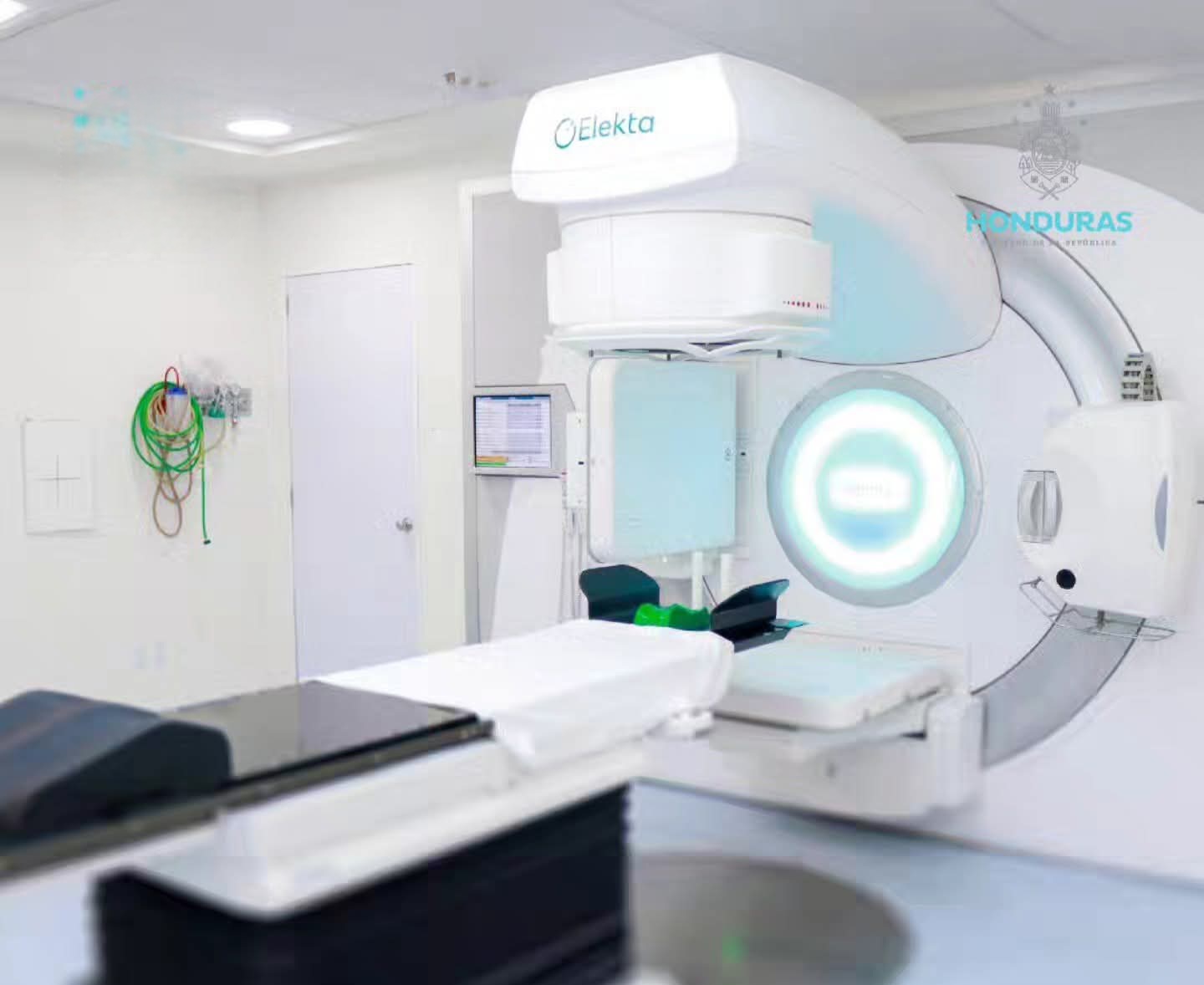 Nuevo Acelerador Lineal marca un hito en la atención oncológica del Hospital San Felipe