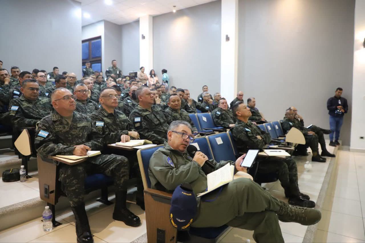 Fuerzas Armadas refuerza planificación para garantizar distribución segura del material electoral