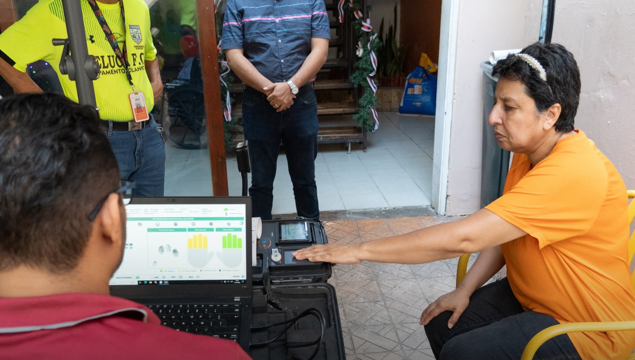 RNP acerca servicios de identificación a adultos mayores con jornada de enrolamiento en el Asilo Hilos de Plata