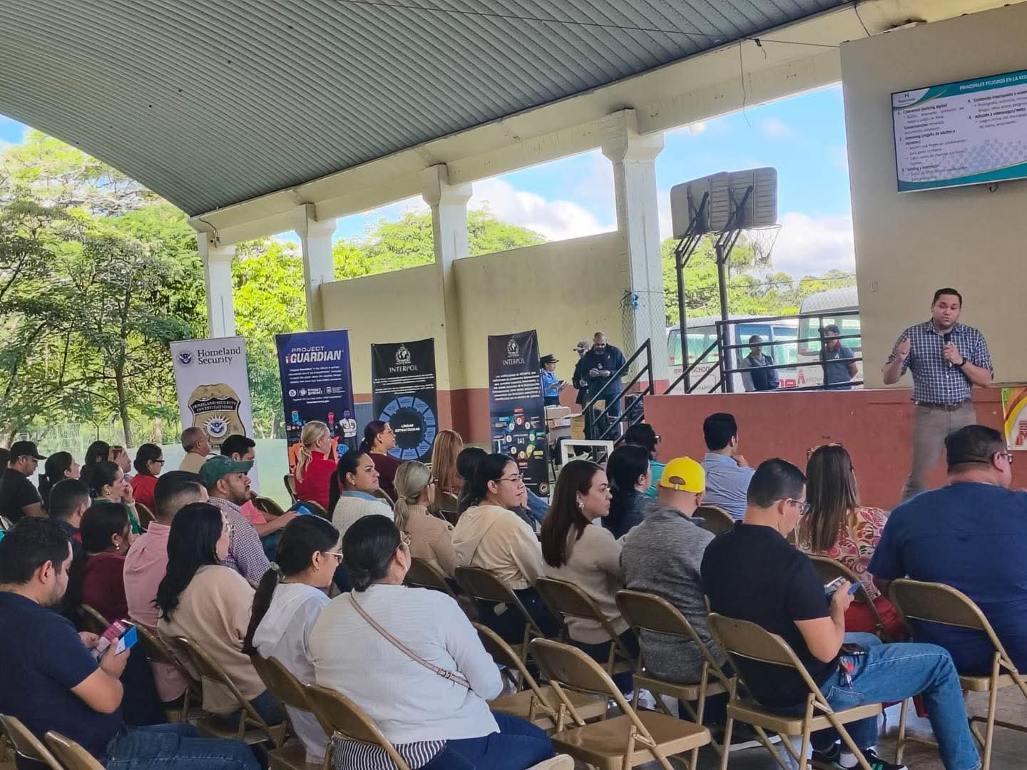 Ministerio Público capacitó a padres de familia para prevenir ciberdelitos y proteger a la niñez hondureña