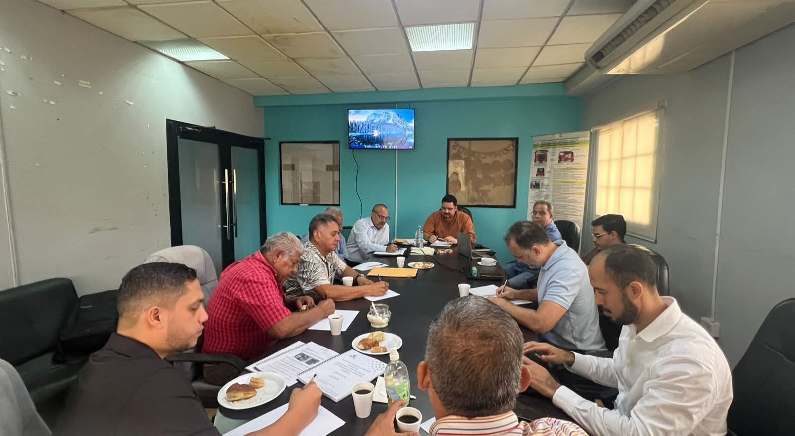 Reunión clave en La Ceiba impulsa modernización del transporte urbano