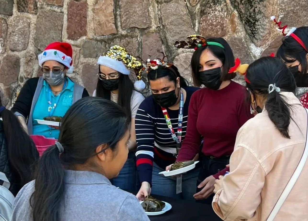 Subsecretaría de Cooperación y Promoción Internacional entrega nacatamales en el Hospital Escuela