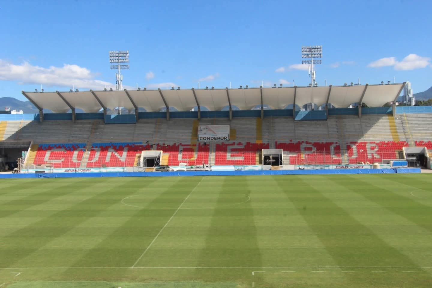 Butacas al 90% en el Estadio Nacional Chelato Uclés...