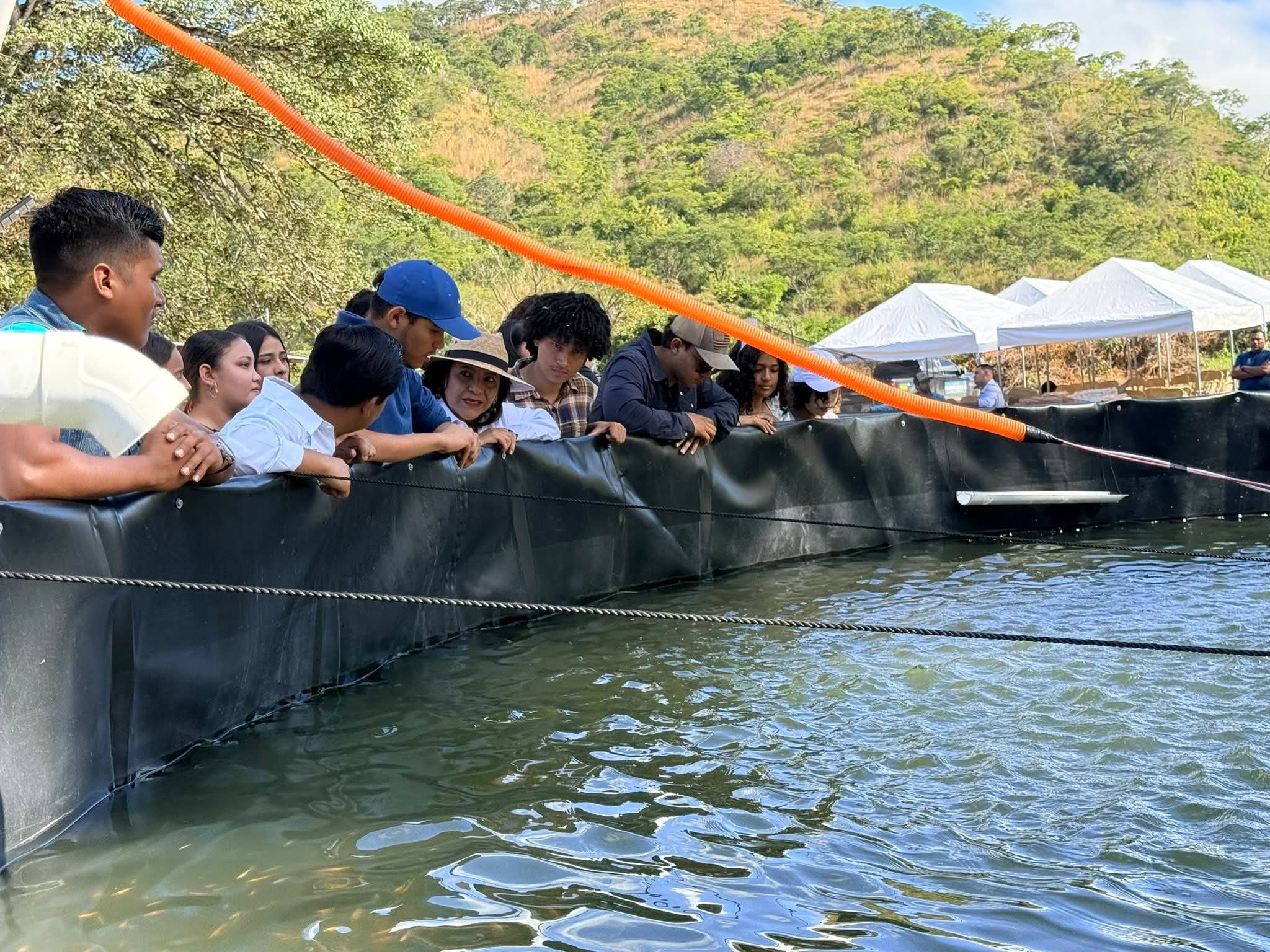SAG impulsa proyecto de tilapia roja en Teupasenti, El Paraíso...