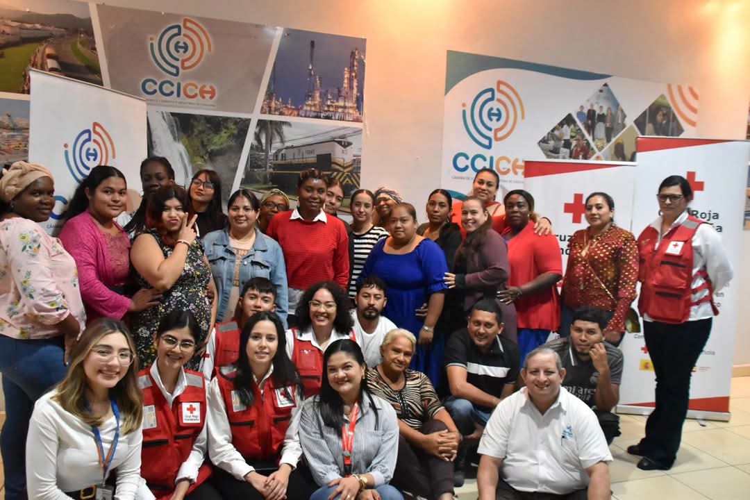 24 emprendedores de Choloma reciben capital semilla para fortalecer sus...