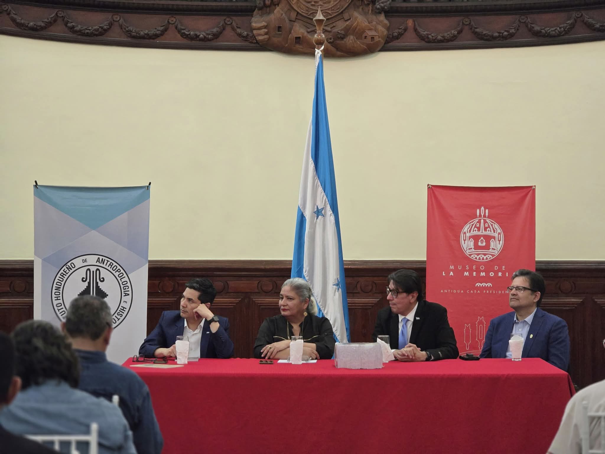 Presentación del Libro Cultura Popular y Sátira Política en la Radio Hondureña, Carlos Salgados y sus Historietas de Frijol El Terrible (1979-1983)