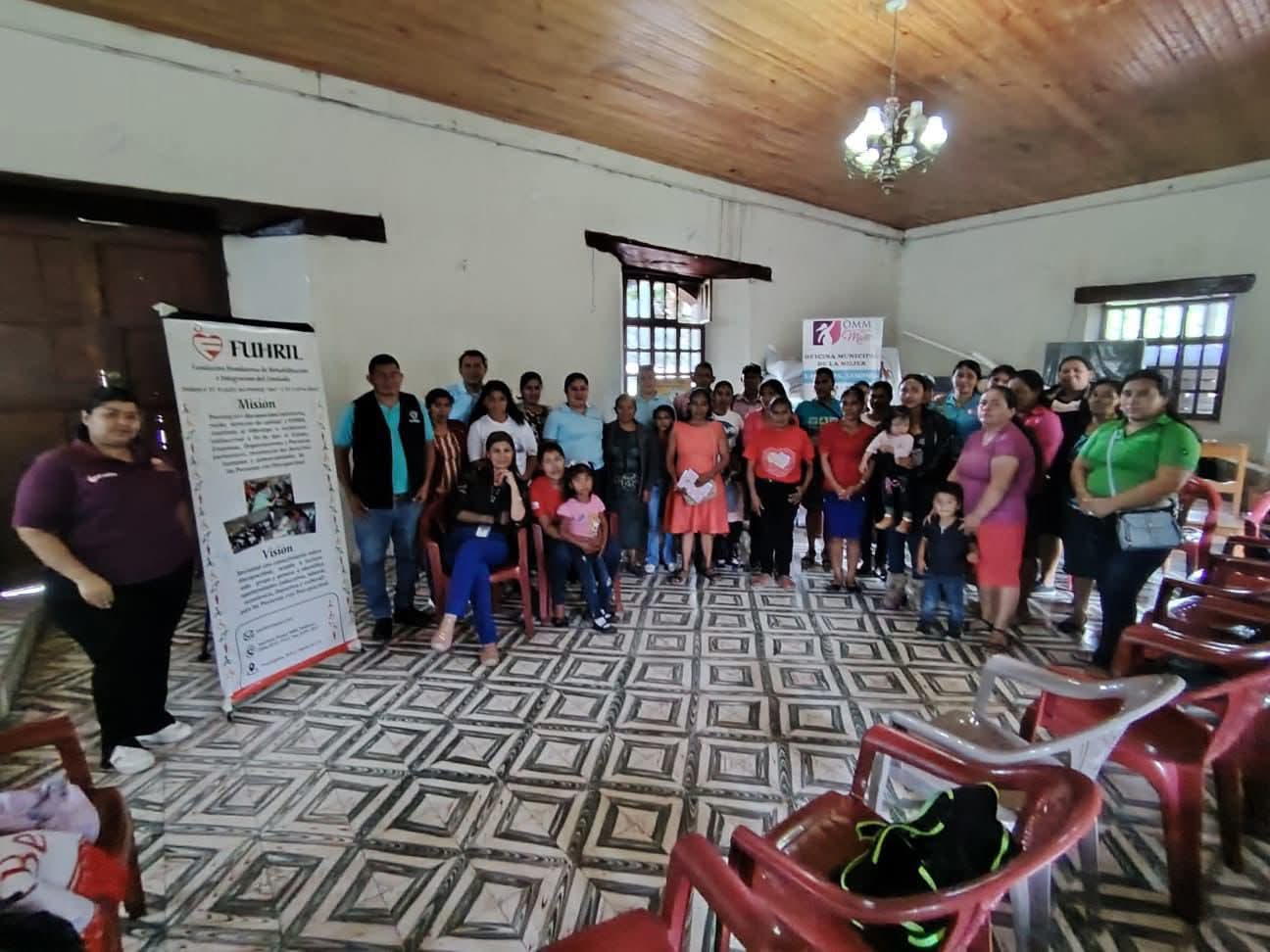 Capacitan a redes de mujeres en temas de discapacidad e innovación