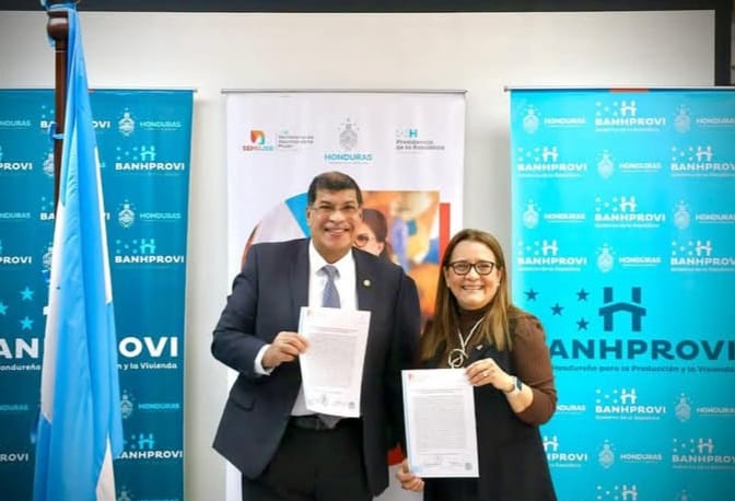 SEMUJER juramentó Comité y Unidad de Género en BANHPROVI y otras entidades de Estado
