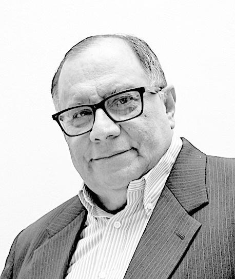 DE DESCEREBRADOS CALIFICA A “LIBRE” UNA PERIODISTA