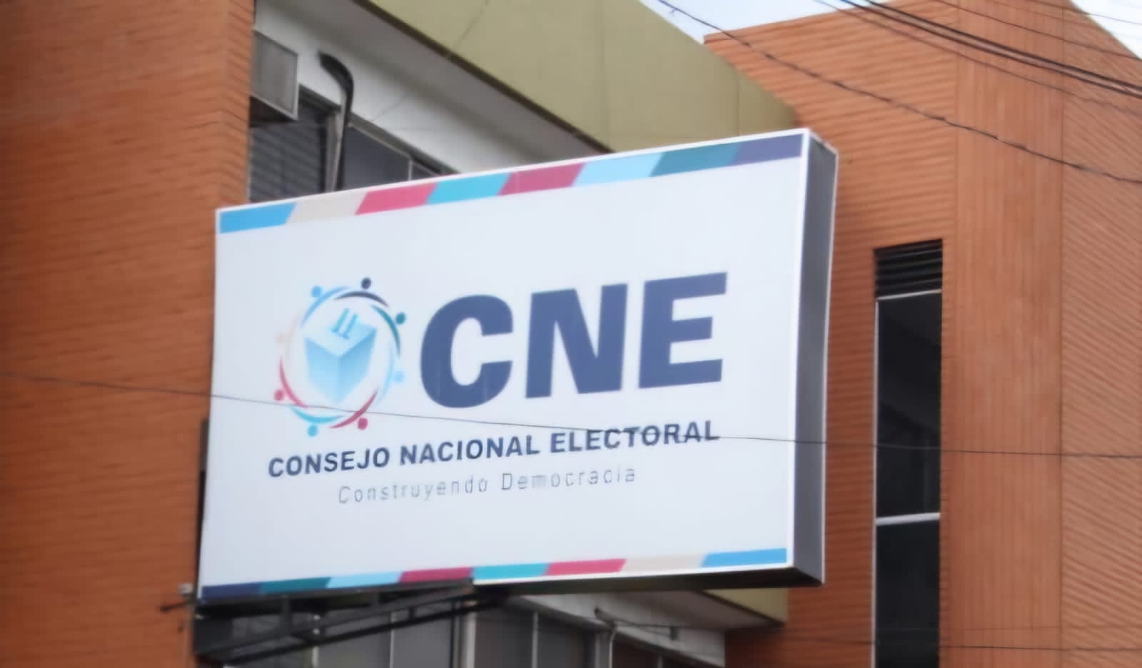 CNE prorroga plazos para acciones de nulidad y recuentos especiales tras retrasos en resultados electorales