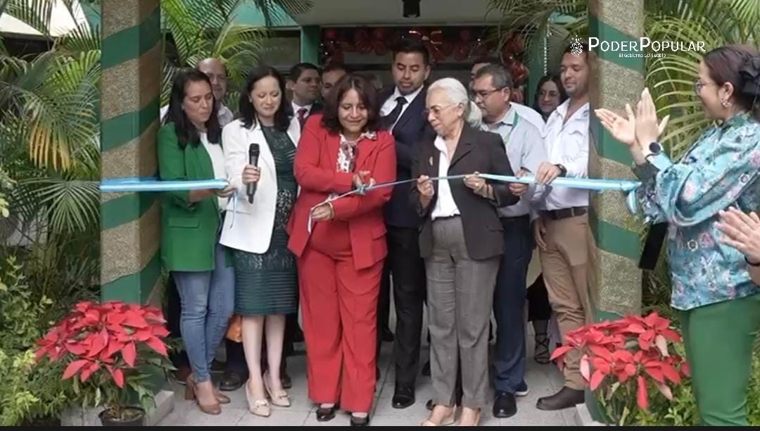 Ministra de la SAG inaugura remodelación de oficinas centrales con inversión de L.14 millones