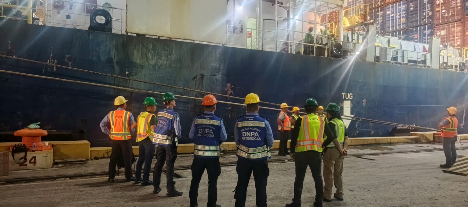 Policía Nacional decomisa cocaína en buque de carga en Puerto Cortés procedente de Colombia con d...