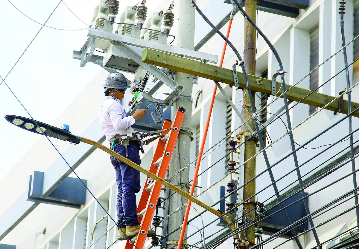 Gobierno de la Presidenta Xiomara Castro a través del PNRP impulsó la medición inteligente para frenar hurto de energía en Honduras