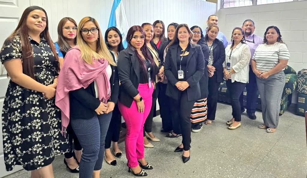 La Supervisora General por Ley, abogada Larissa Barahona Fuentes,  sostuvo su primera reunión de trabajo