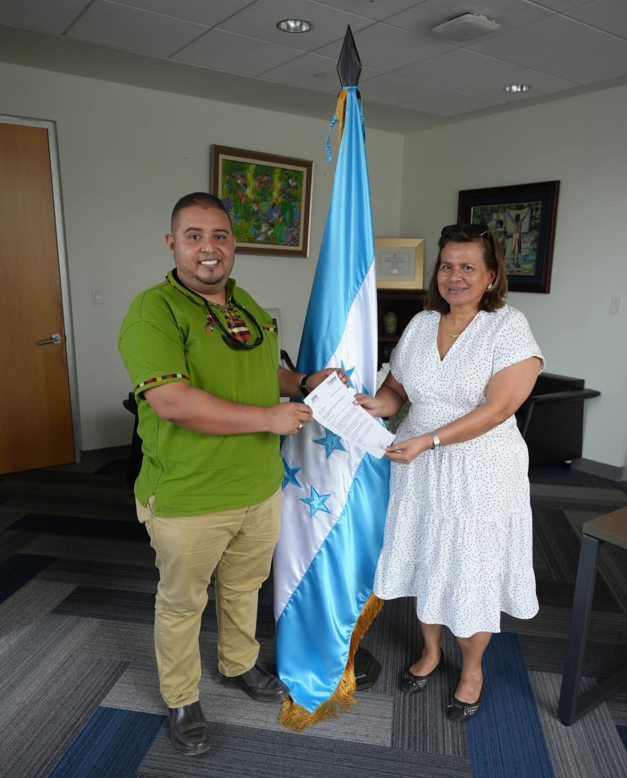 IHT junto a la Red Solidaria buscan instalar oficina de turismo en Tela