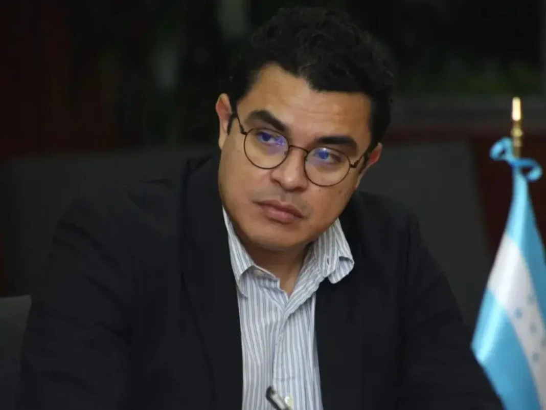 Vicecanciller Torres denuncia imperialismo y cuestiona apoyo interno a agresión contra Venezuela