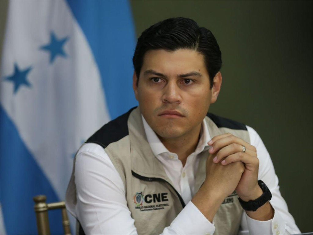 “Asociación para violentar la soberanía popular”: Marlon Ochoa denuncia conspiración en el CNE