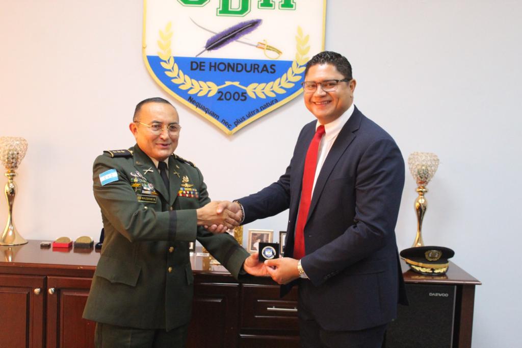 Aeronáutica Civil y Universidad de Defensa de Honduras firman convenio de cooperación académica