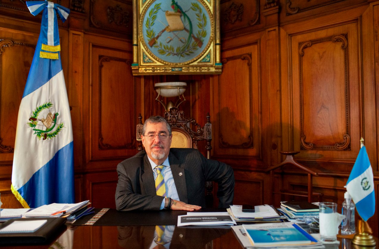 Tribunal de Guatemala ratifica suspensión del partido del presidente Arévalo