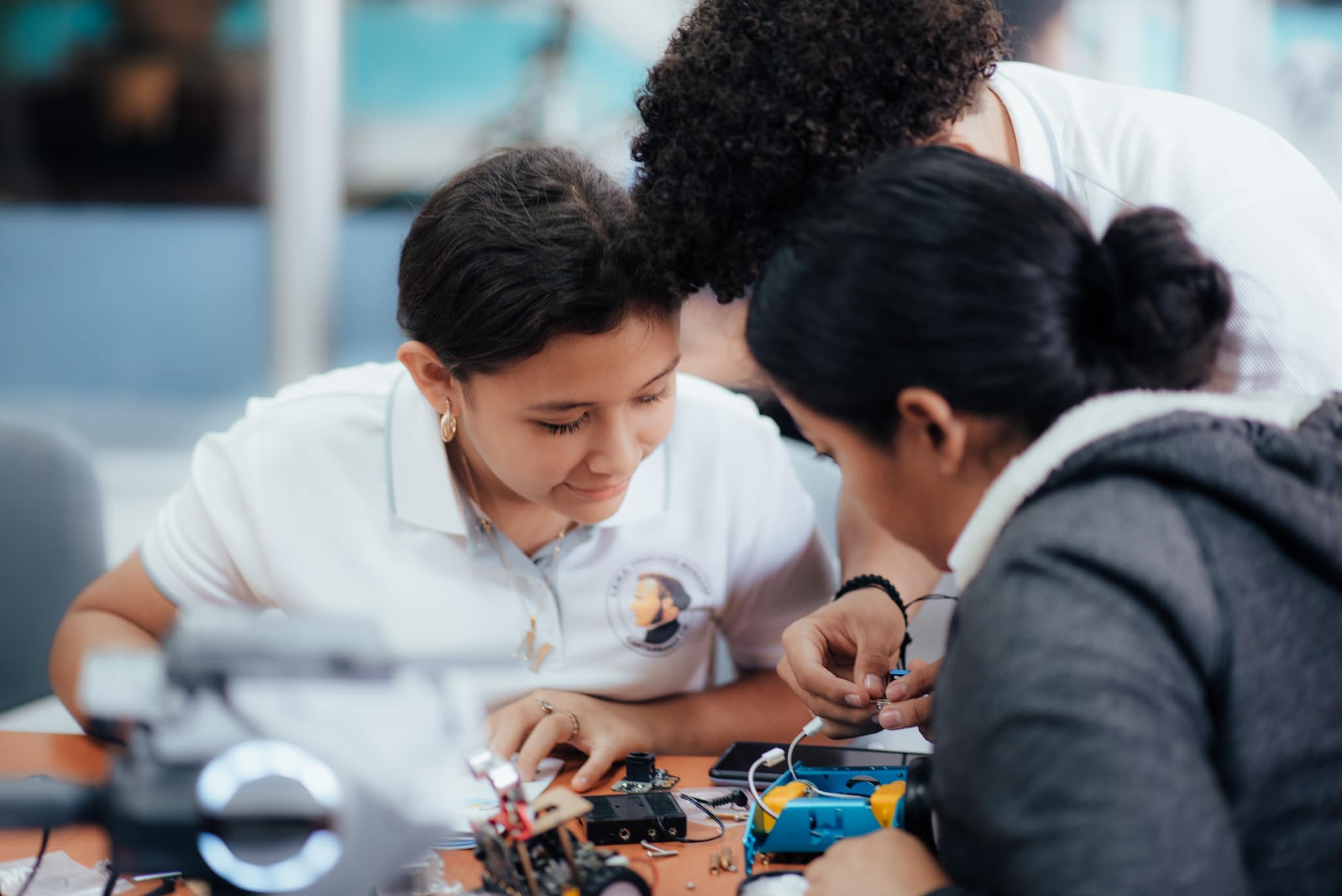 SENACIT desarrolla programa de “Orientación Juvenil en áreas Stem” para jóvenes de 15 a 29 años