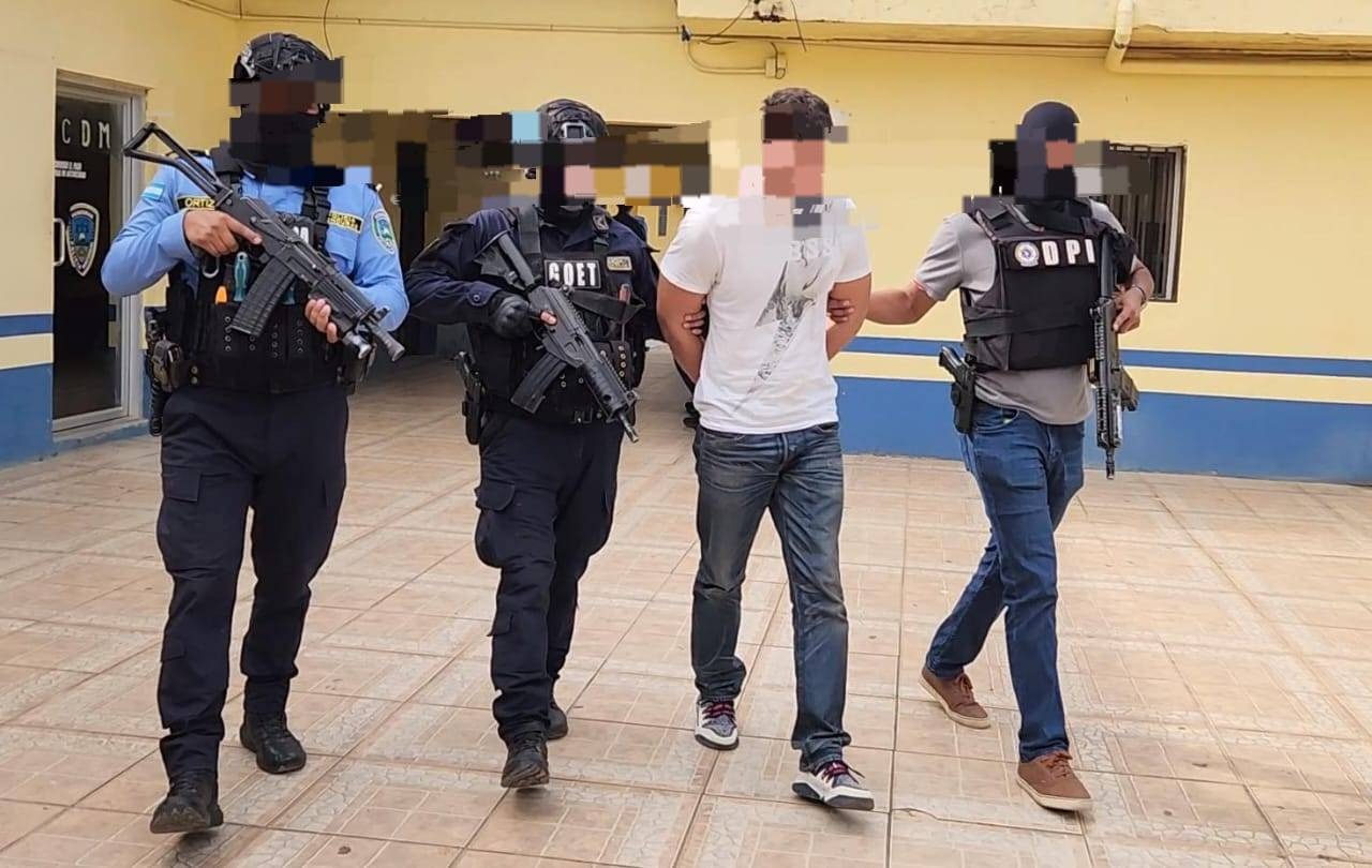 Policía Nacional detiene a sujeto dedicado al robo de agentes bancarios y viviendas en Danlí