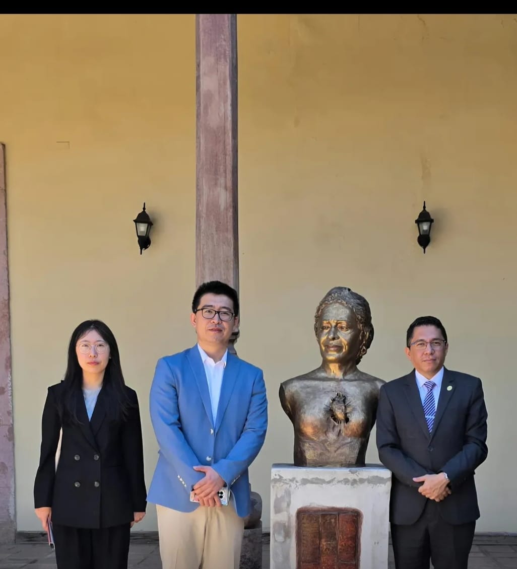 Encuentro estratégico entre la Biblioteca Nacional y la Embajada de la República Popular China