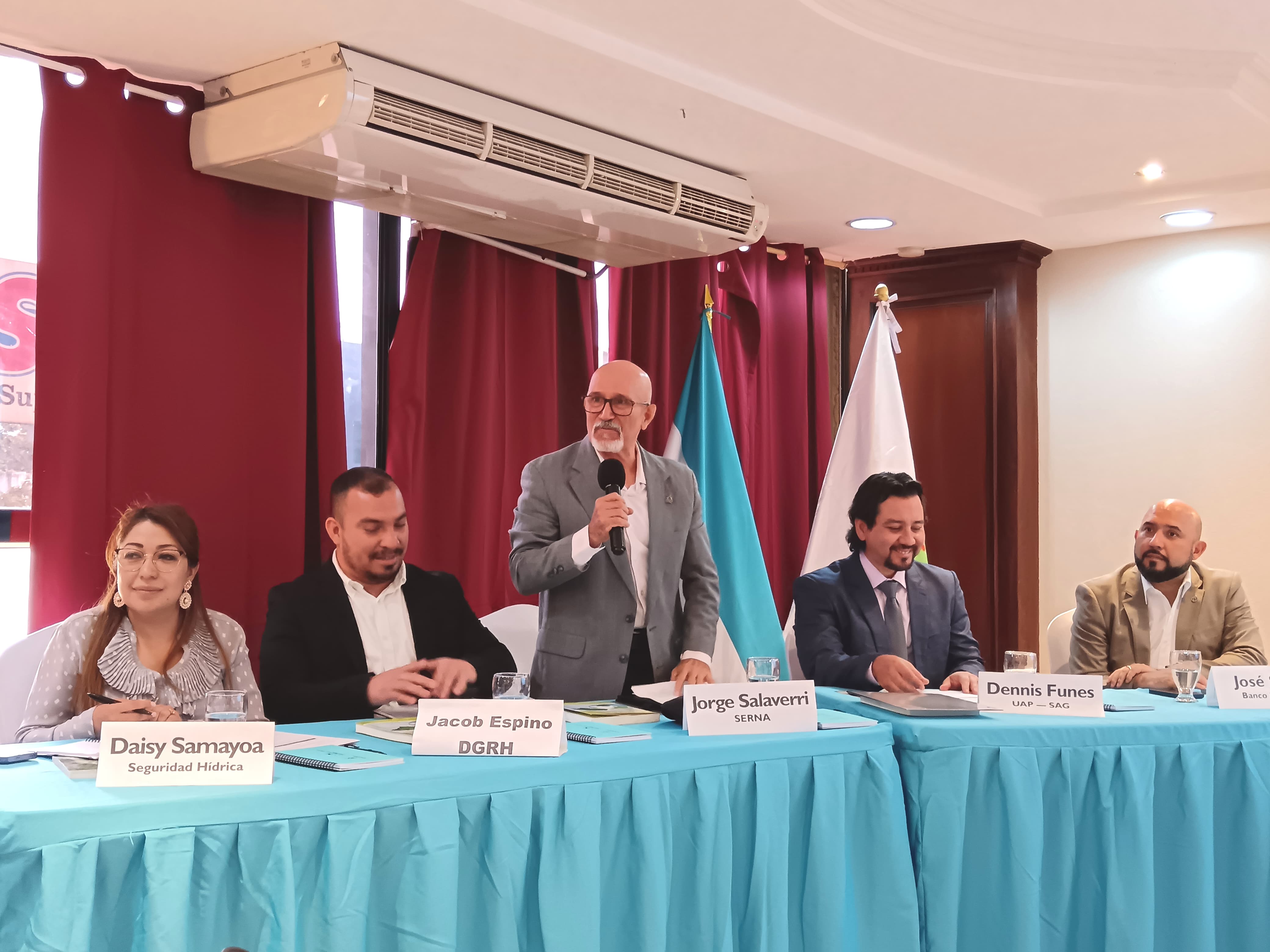 Arrancan consultas para elaborar una Política Nacional más integrada del recurso agua en Honduras