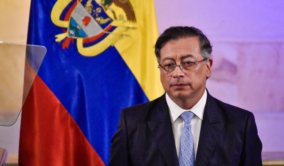 Gustavo Petro critica duramente el indulto de Trump a Juan Orlando Hernández
