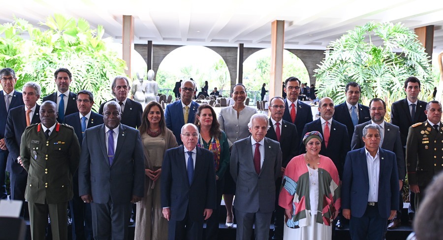 Países suramericanos se reúnen para analizar situación regional en materia de política y segurid...