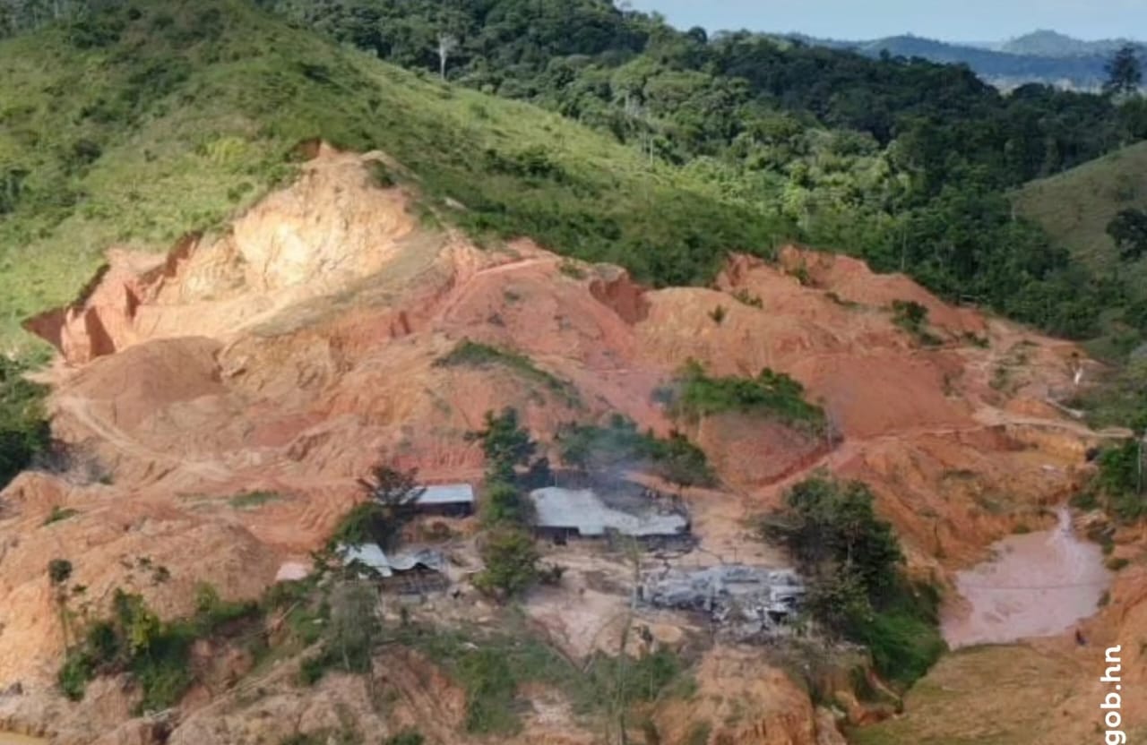 ICF y la FTIA, dan golpe a la minería ilegal en la Reserva del Hombre y la Biosfera del Río Plátano

 