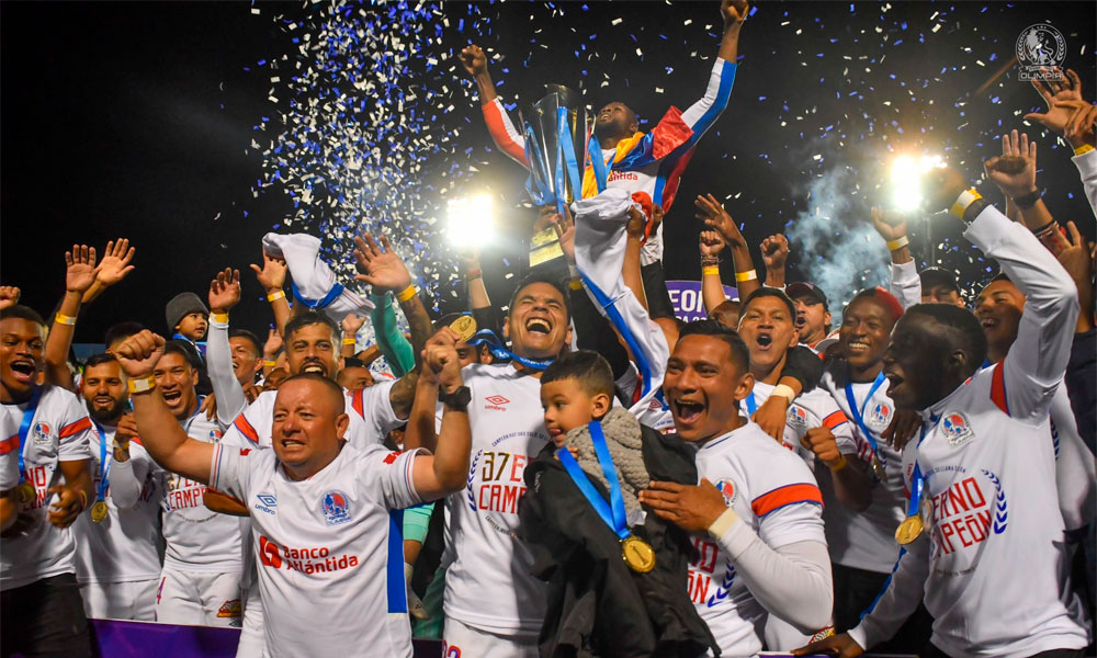 Olimpia cumple un año invicto en el fútbol de Honduras