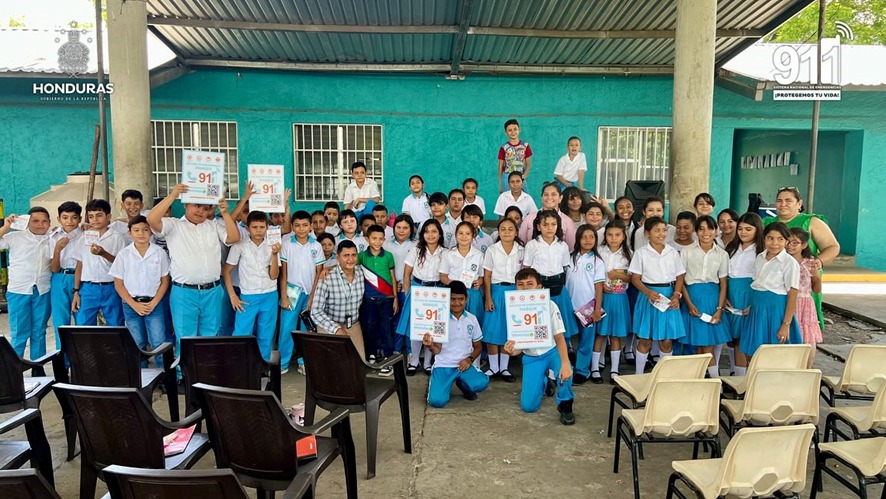 Estudiantes de la Escuela Francisco Morazán del departamento de Valle reciben socialización del uso correcto de la línea de emergencias 911