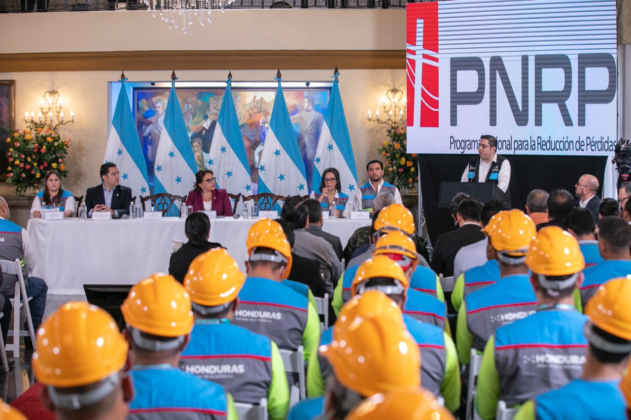 Al rescate de la ENEE:
Presidenta Xiomara Castro ordena poner en marcha el Programa Nacional para la Reducción de Pérdidas