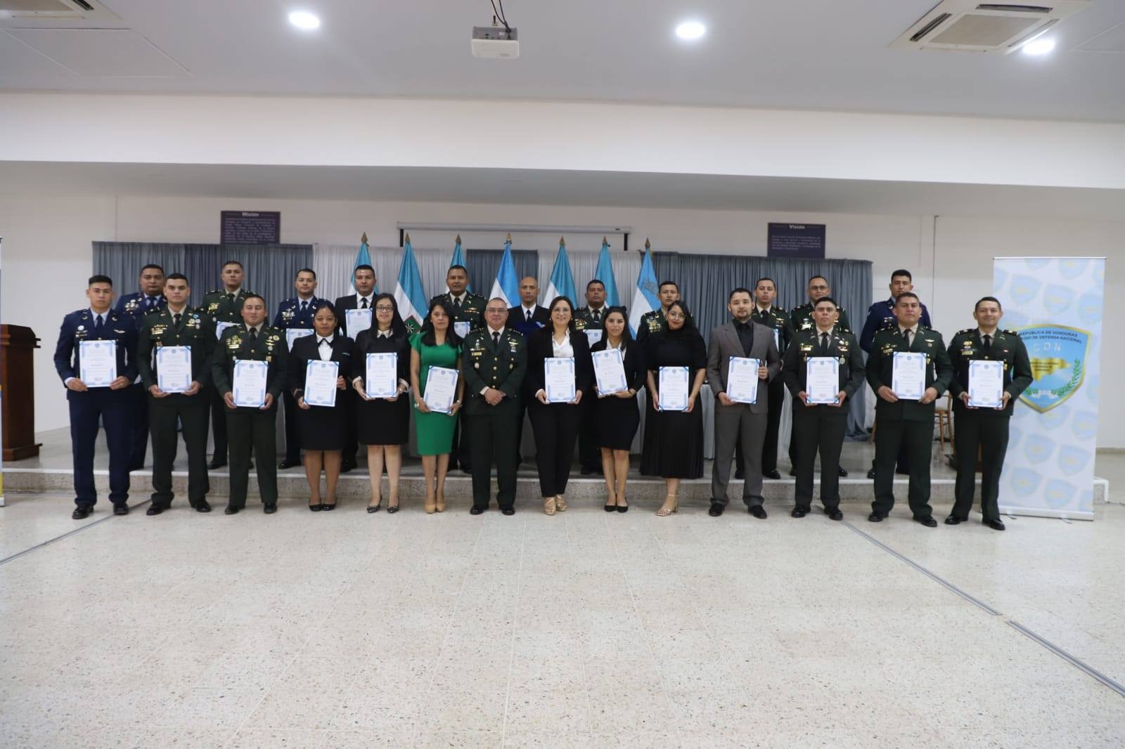 CDN desarrolla clausura del Curso Superior en Defensa y Seguridad Nacional N 35