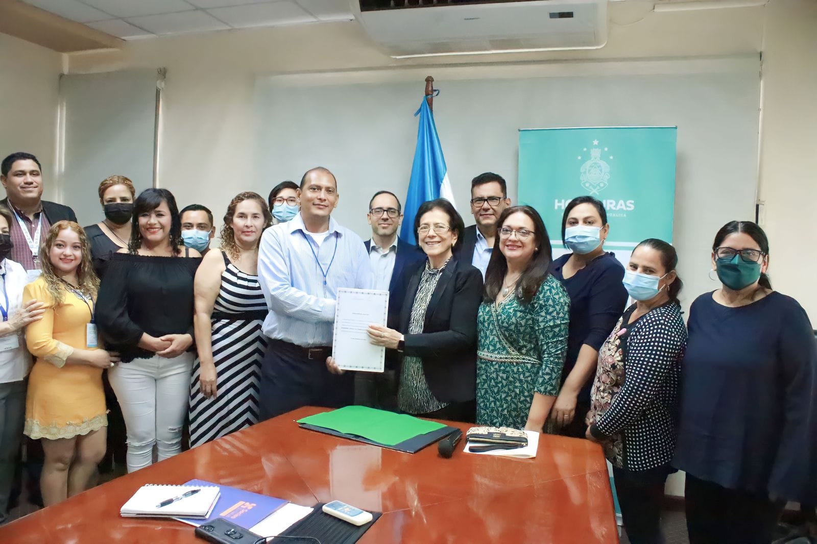 Secretaría de Salud entrega personería jurídica a la Asociación Hondureña Contra la Tuberculosis